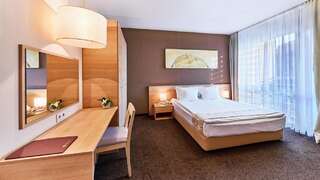 Отель Lucky Bansko Aparthotel SPA & Relax Банско Апартаменты Делюкс с 1 спальней (для 2 взрослых и 2 детей)-4